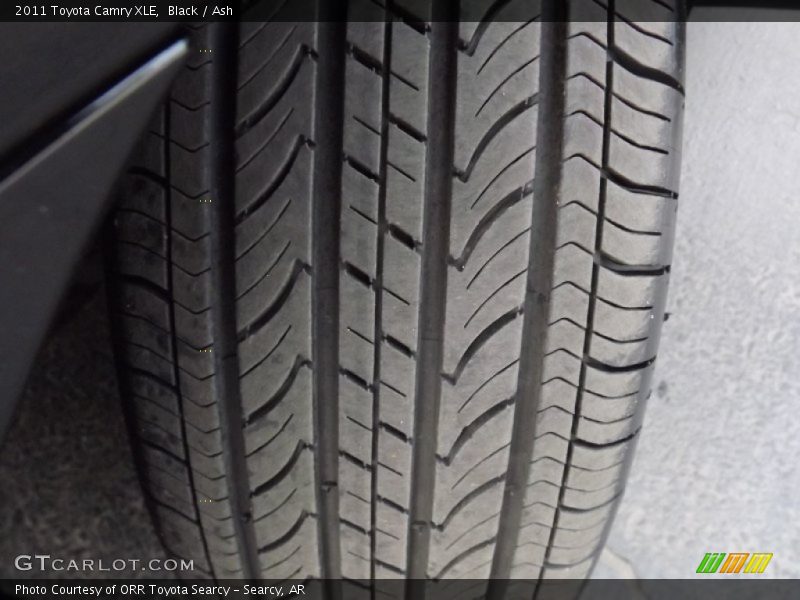 Black / Ash 2011 Toyota Camry XLE