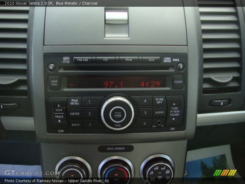 Blue Metallic / Charcoal 2010 Nissan Sentra 2.0 SR