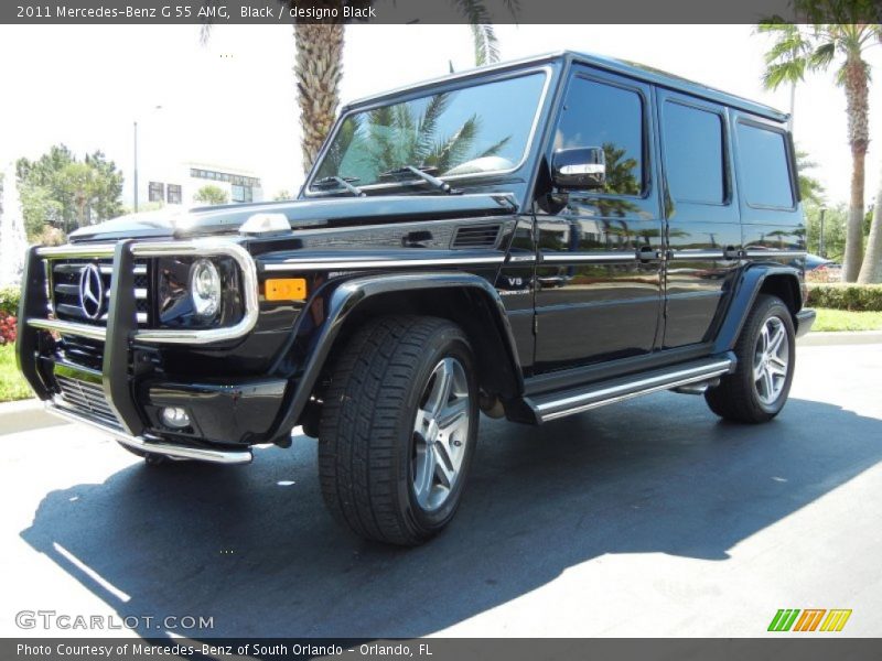 Front 3/4 View of 2011 G 55 AMG