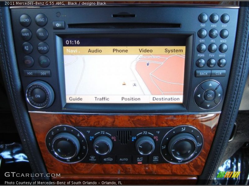 Controls of 2011 G 55 AMG