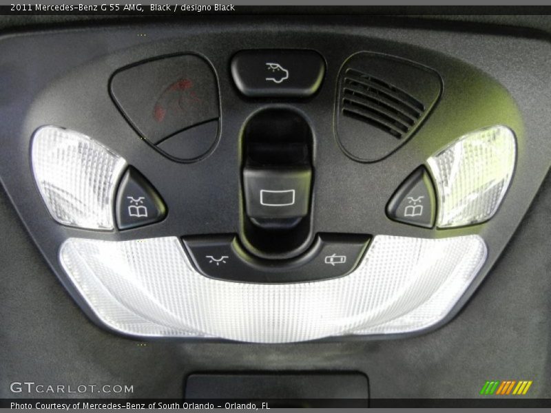 Controls of 2011 G 55 AMG