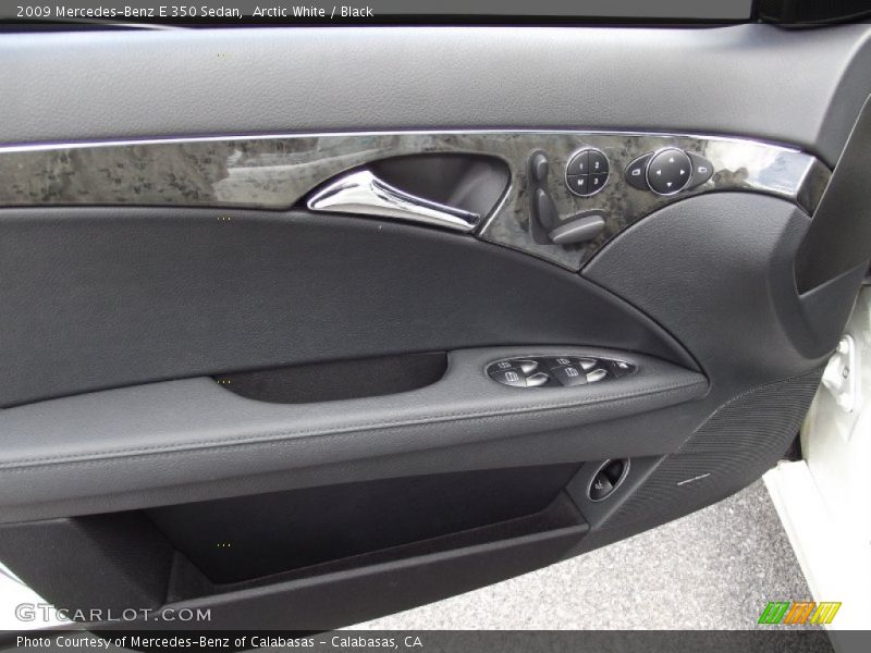 Arctic White / Black 2009 Mercedes-Benz E 350 Sedan