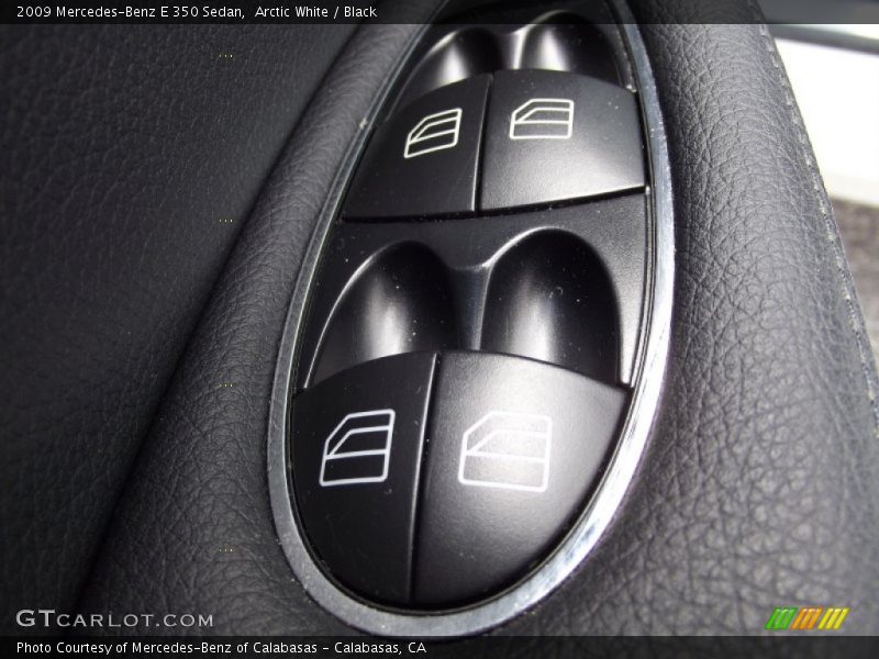 Arctic White / Black 2009 Mercedes-Benz E 350 Sedan