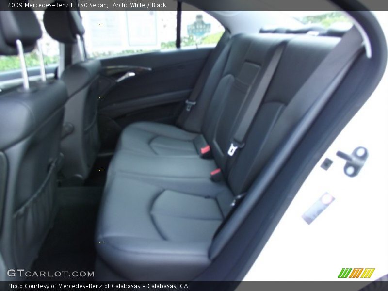 Arctic White / Black 2009 Mercedes-Benz E 350 Sedan
