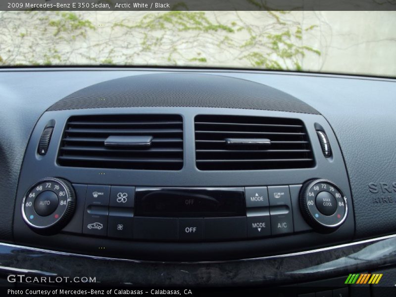 Arctic White / Black 2009 Mercedes-Benz E 350 Sedan