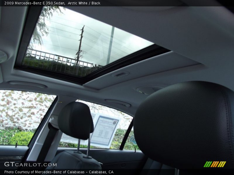 Arctic White / Black 2009 Mercedes-Benz E 350 Sedan