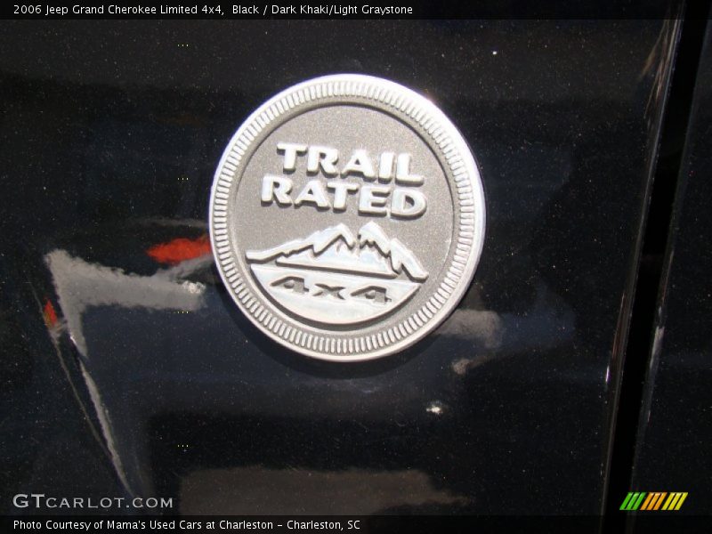 Black / Dark Khaki/Light Graystone 2006 Jeep Grand Cherokee Limited 4x4