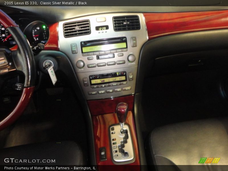 Classic Silver Metallic / Black 2005 Lexus ES 330