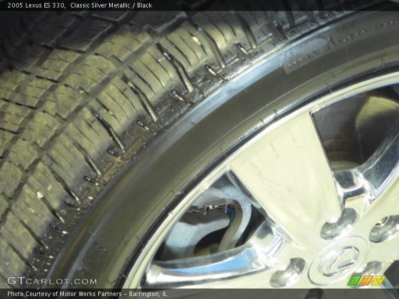 Classic Silver Metallic / Black 2005 Lexus ES 330