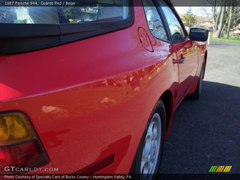 Guards Red / Beige 1987 Porsche 944