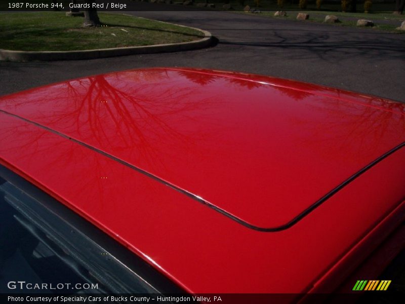 Guards Red / Beige 1987 Porsche 944