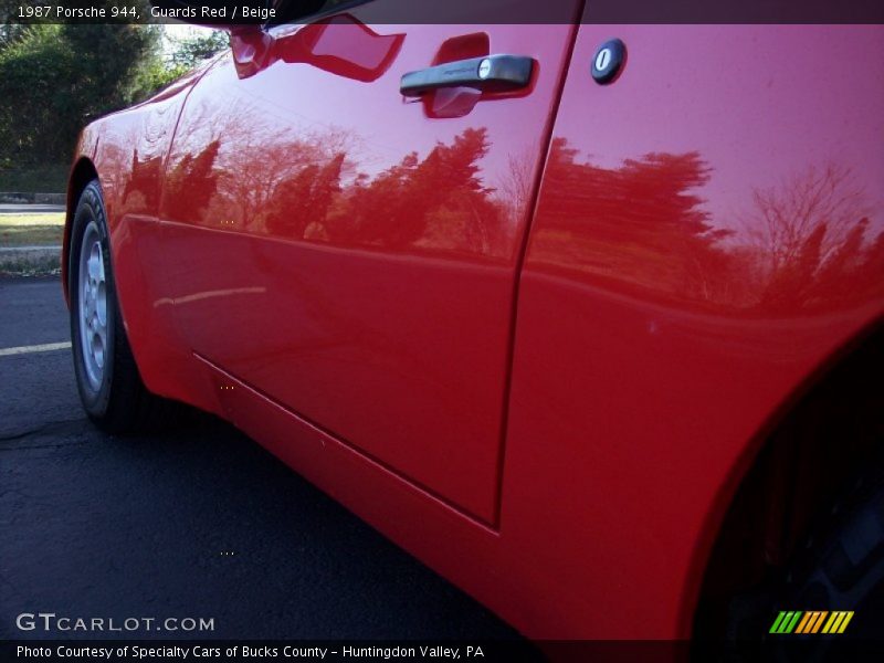 Guards Red / Beige 1987 Porsche 944