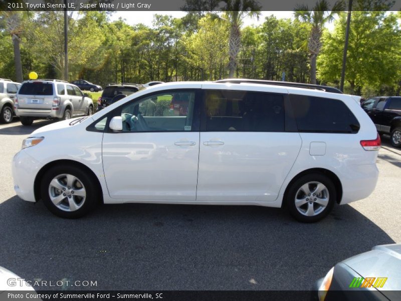 Super White / Light Gray 2011 Toyota Sienna LE