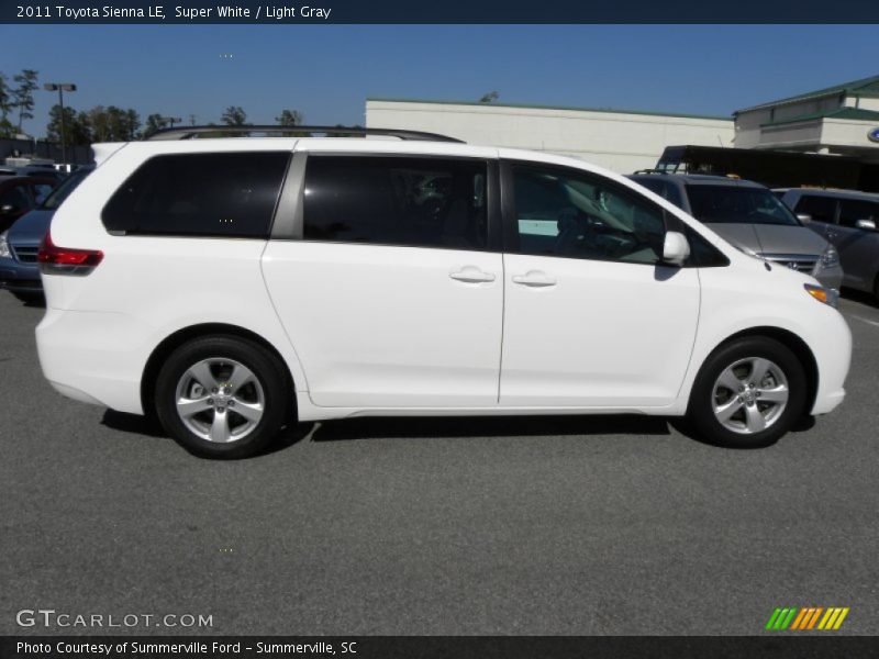 Super White / Light Gray 2011 Toyota Sienna LE