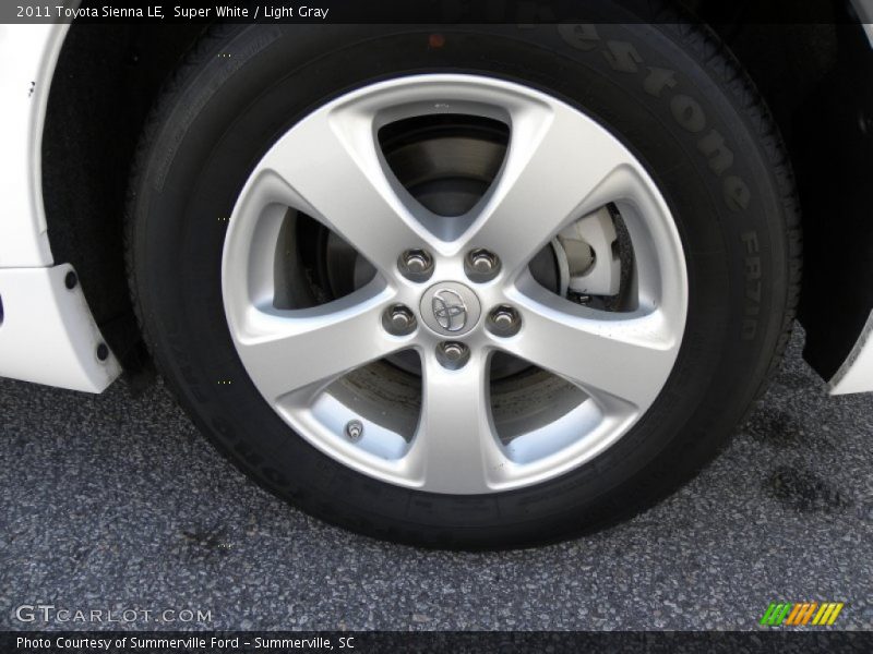 Super White / Light Gray 2011 Toyota Sienna LE