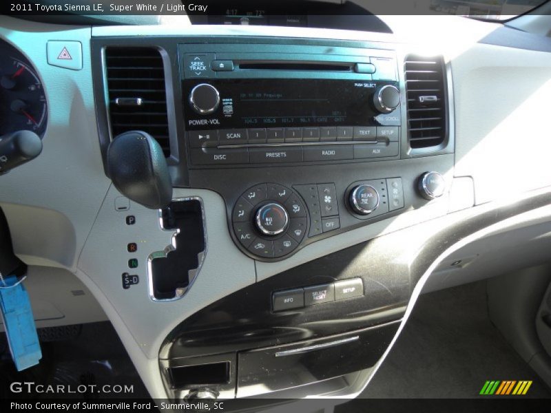 Super White / Light Gray 2011 Toyota Sienna LE
