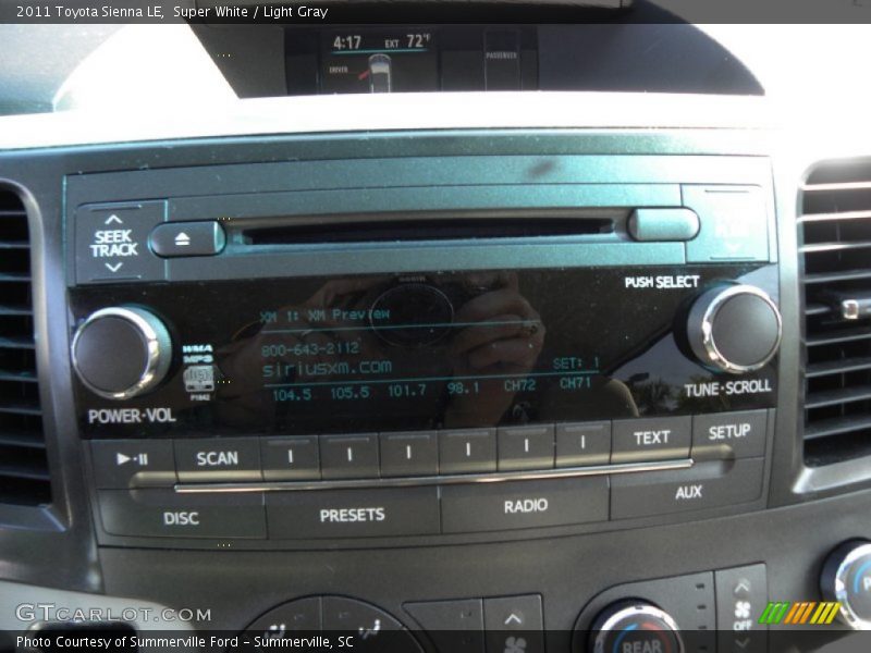 Super White / Light Gray 2011 Toyota Sienna LE