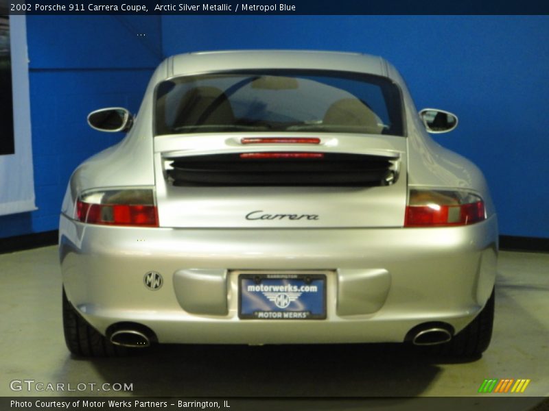 Arctic Silver Metallic / Metropol Blue 2002 Porsche 911 Carrera Coupe