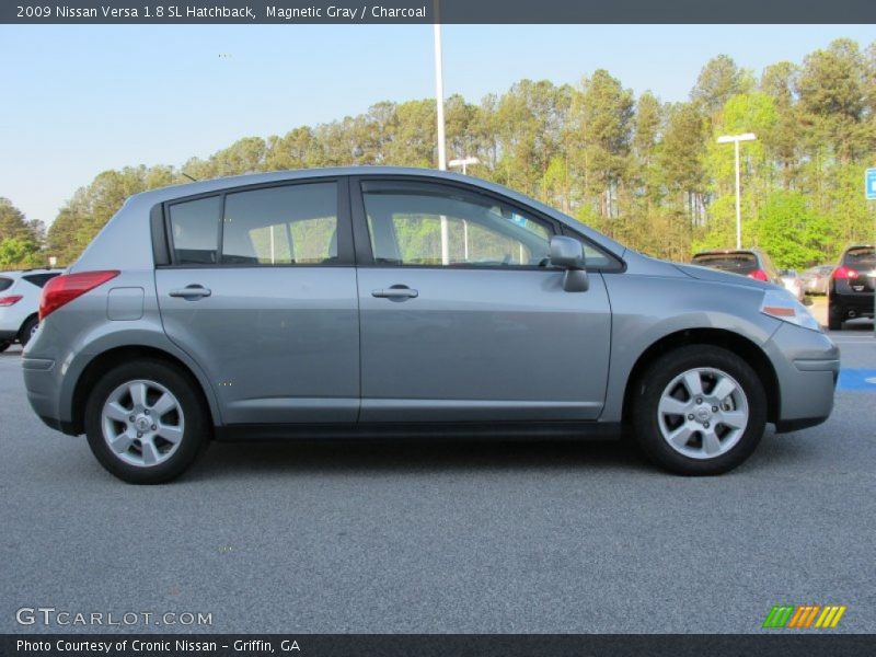 Magnetic Gray / Charcoal 2009 Nissan Versa 1.8 SL Hatchback
