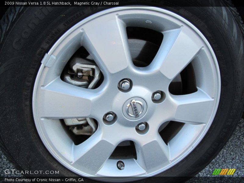 Magnetic Gray / Charcoal 2009 Nissan Versa 1.8 SL Hatchback