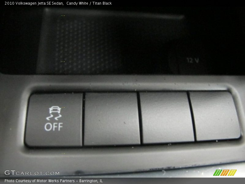 Candy White / Titan Black 2010 Volkswagen Jetta SE Sedan