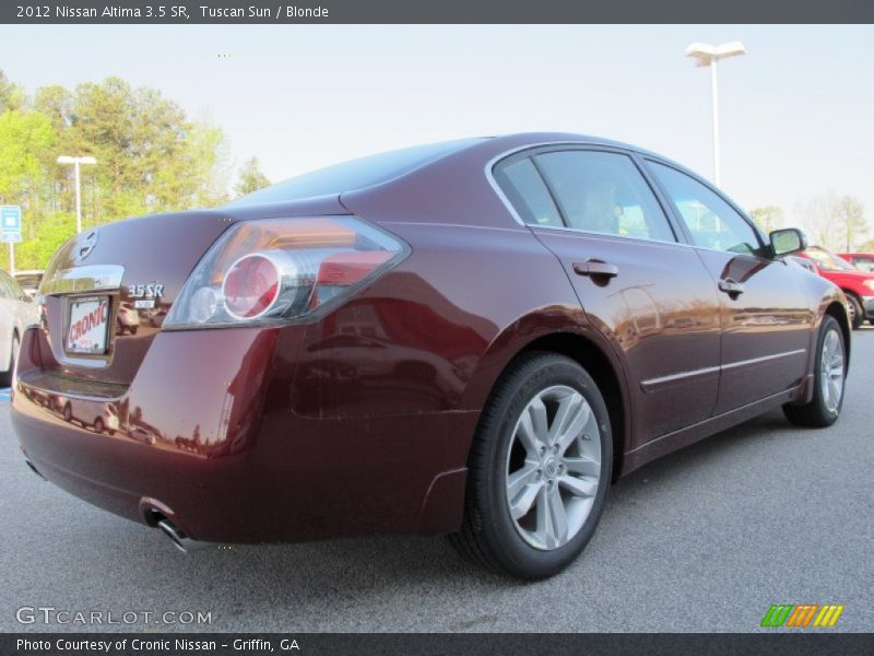 Tuscan Sun / Blonde 2012 Nissan Altima 3.5 SR