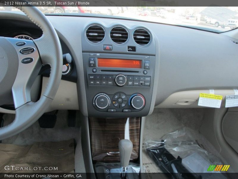 Tuscan Sun / Blonde 2012 Nissan Altima 3.5 SR