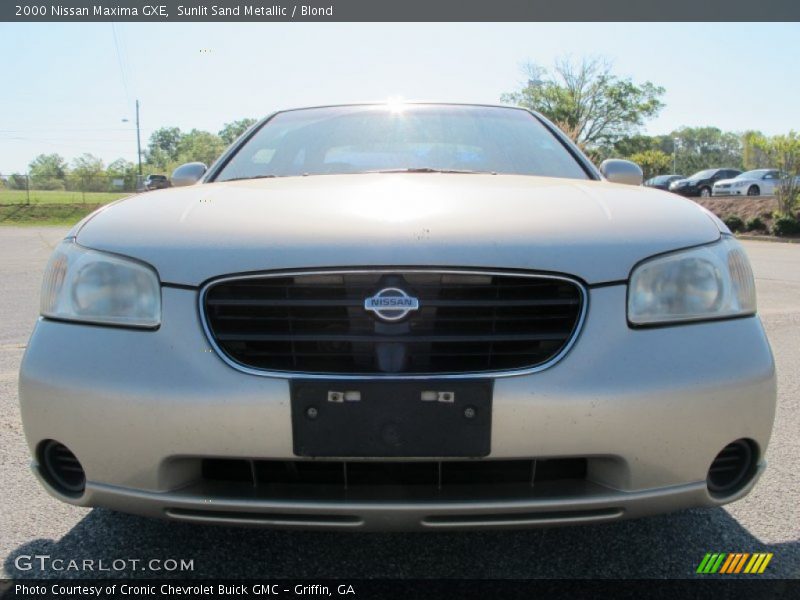 Sunlit Sand Metallic / Blond 2000 Nissan Maxima GXE