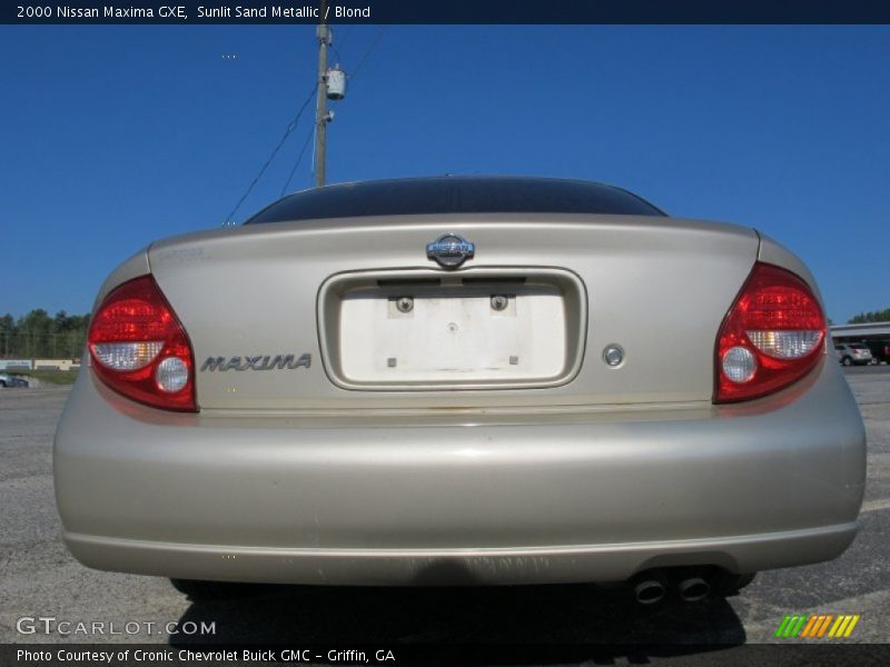 Sunlit Sand Metallic / Blond 2000 Nissan Maxima GXE