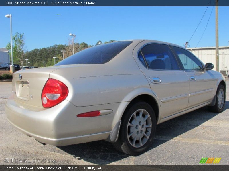 Sunlit Sand Metallic / Blond 2000 Nissan Maxima GXE