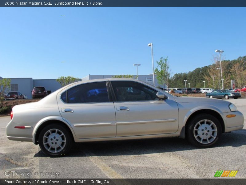 Sunlit Sand Metallic / Blond 2000 Nissan Maxima GXE
