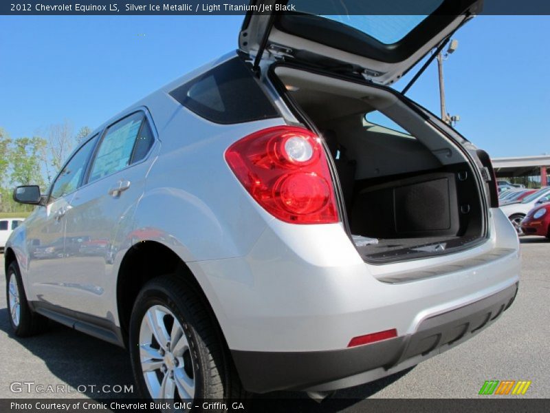 Silver Ice Metallic / Light Titanium/Jet Black 2012 Chevrolet Equinox LS