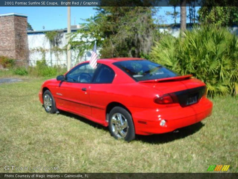 Bright Red / Graphite 2001 Pontiac Sunfire SE Coupe