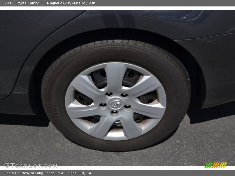 Magnetic Gray Metallic / Ash 2011 Toyota Camry LE