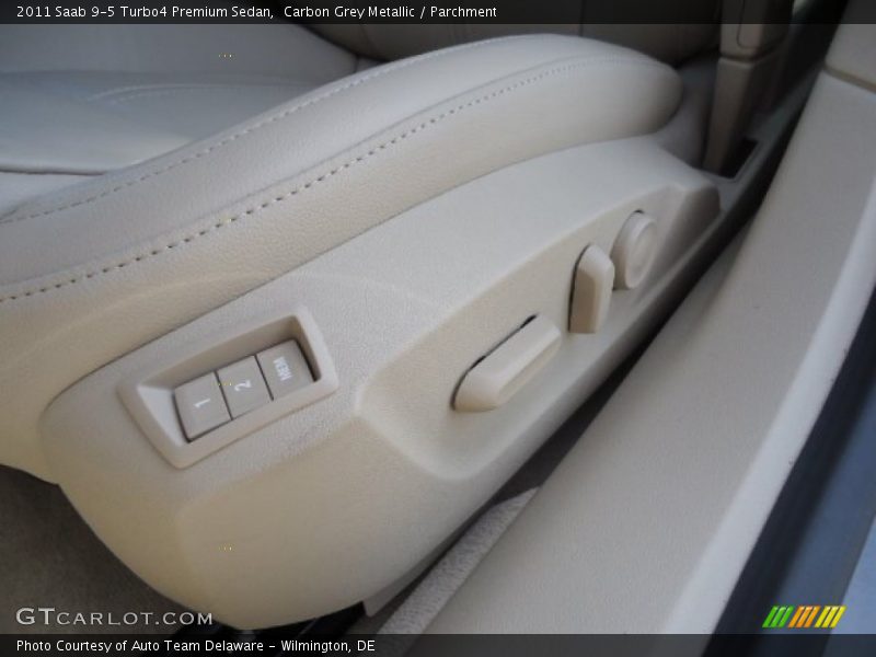 Front Seat of 2011 9-5 Turbo4 Premium Sedan