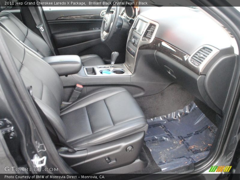 Brilliant Black Crystal Pearl / Black 2011 Jeep Grand Cherokee Laredo X Package