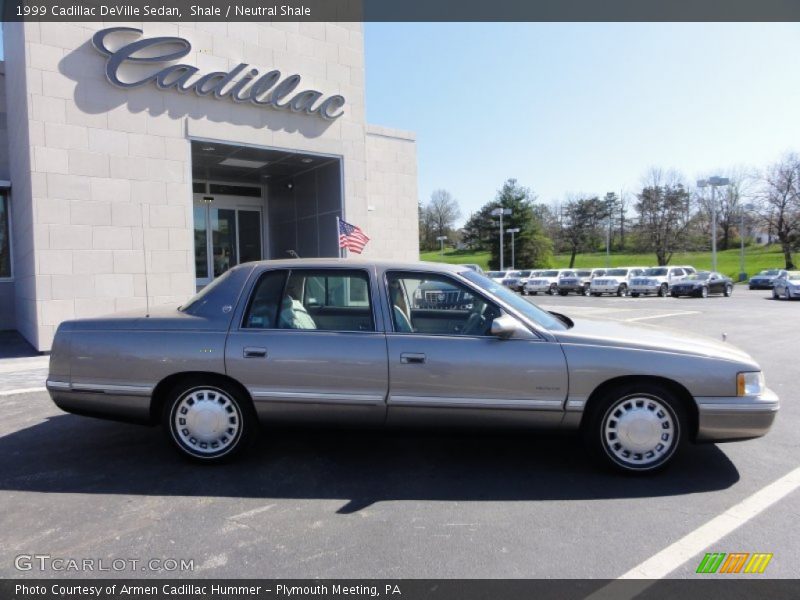 Shale / Neutral Shale 1999 Cadillac DeVille Sedan