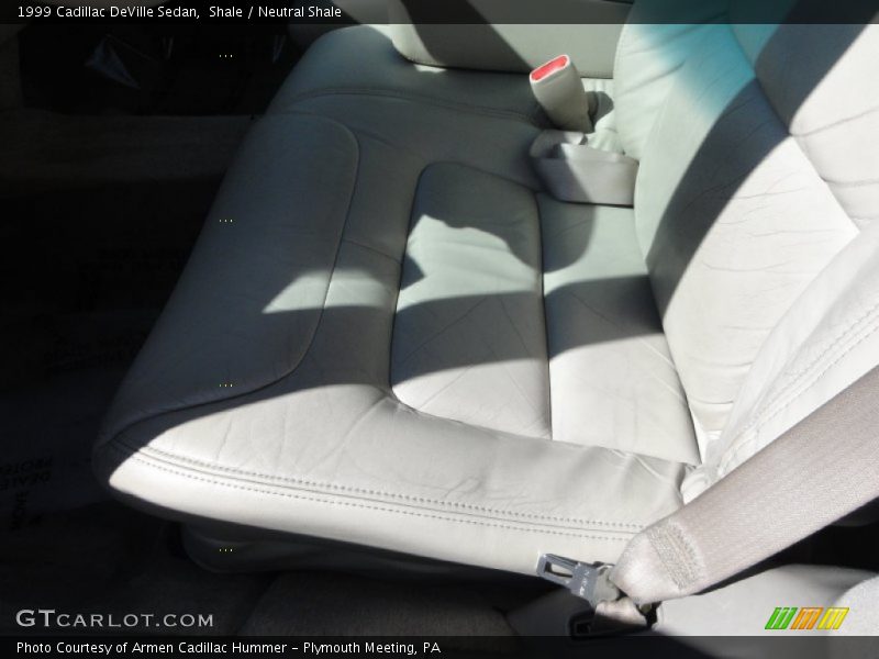 Shale / Neutral Shale 1999 Cadillac DeVille Sedan