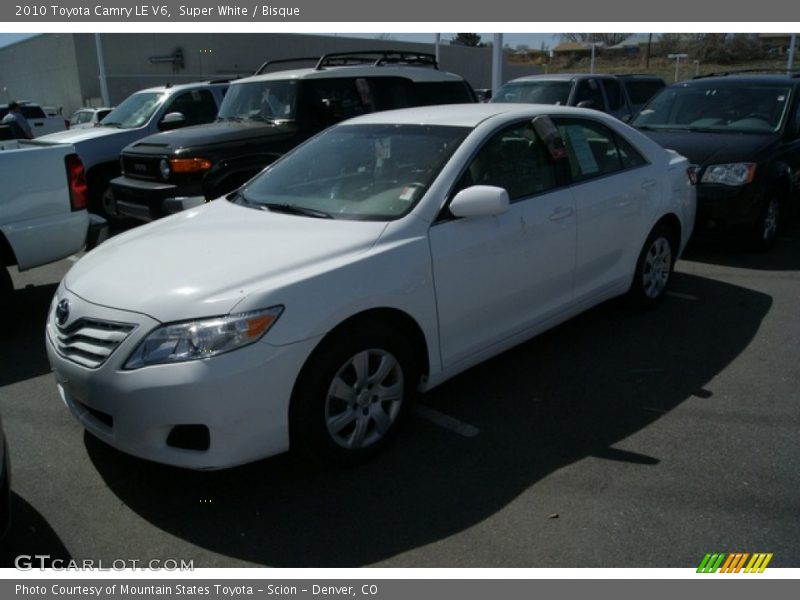 Super White / Bisque 2010 Toyota Camry LE V6