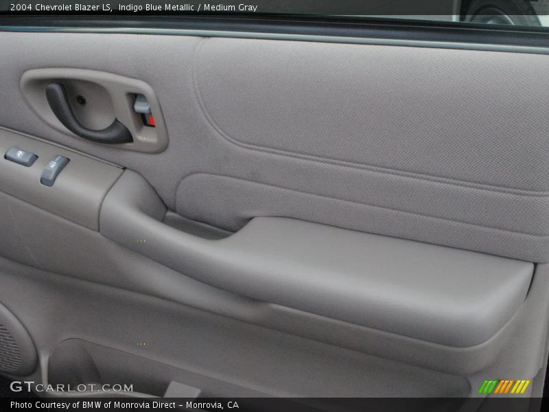 Indigo Blue Metallic / Medium Gray 2004 Chevrolet Blazer LS