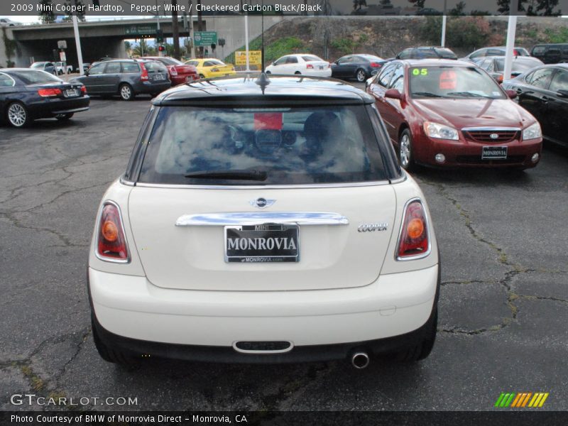 Pepper White / Checkered Carbon Black/Black 2009 Mini Cooper Hardtop