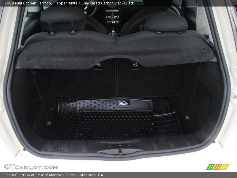 Pepper White / Checkered Carbon Black/Black 2009 Mini Cooper Hardtop