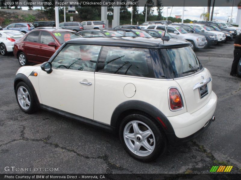 Pepper White / Checkered Carbon Black/Black 2009 Mini Cooper Hardtop