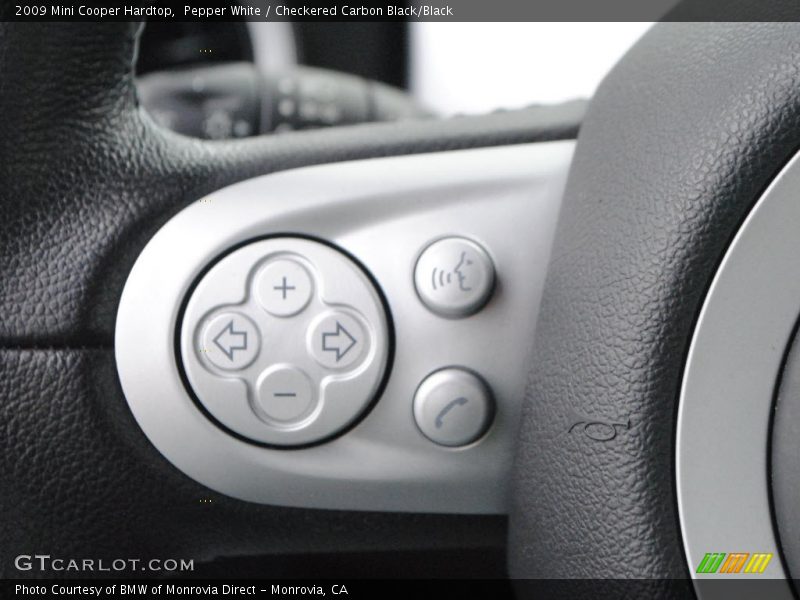 Pepper White / Checkered Carbon Black/Black 2009 Mini Cooper Hardtop