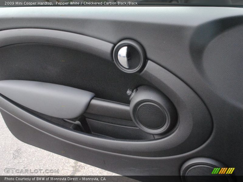 Pepper White / Checkered Carbon Black/Black 2009 Mini Cooper Hardtop