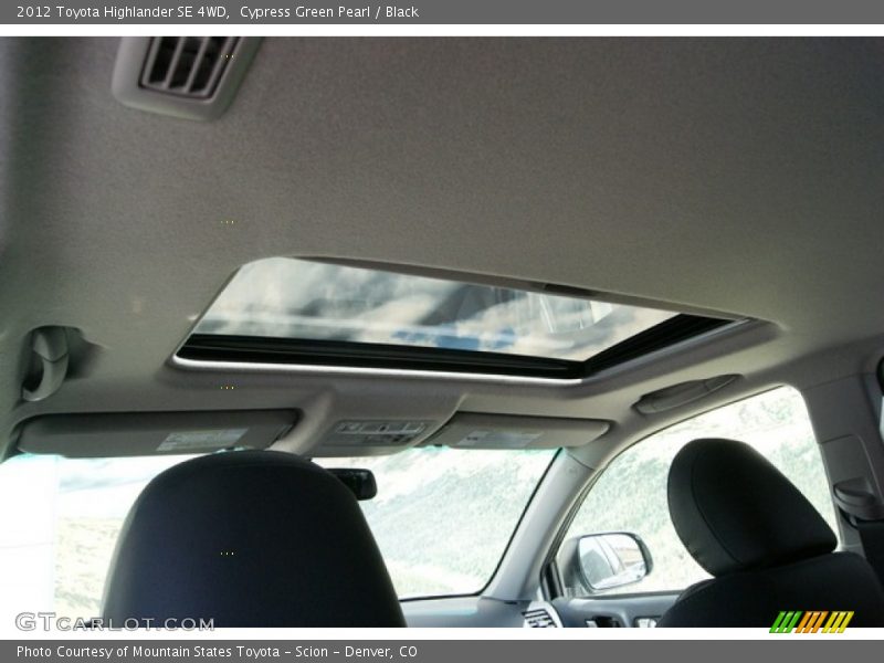 Cypress Green Pearl / Black 2012 Toyota Highlander SE 4WD