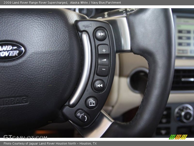 Alaska White / Navy Blue/Parchment 2009 Land Rover Range Rover Supercharged