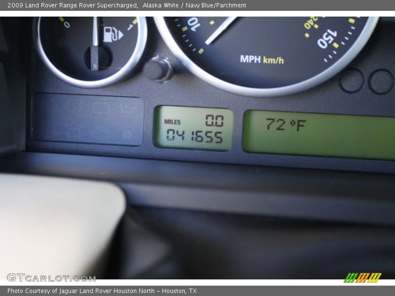 Alaska White / Navy Blue/Parchment 2009 Land Rover Range Rover Supercharged