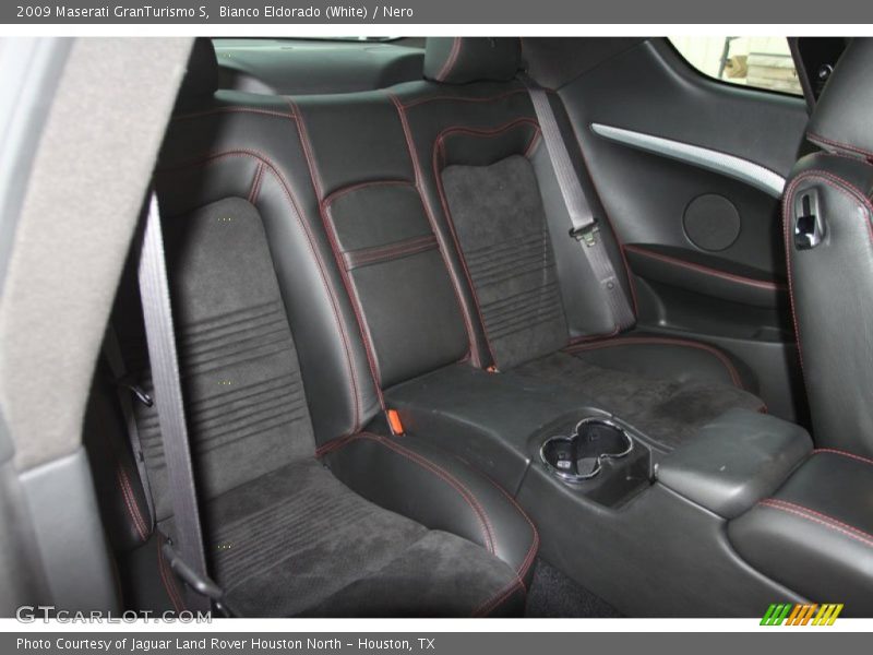 Bianco Eldorado (White) / Nero 2009 Maserati GranTurismo S