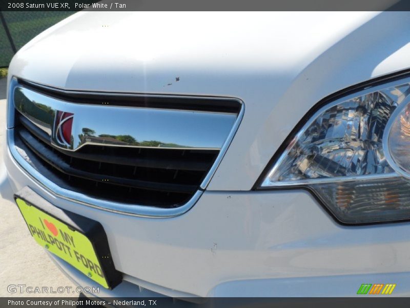 Polar White / Tan 2008 Saturn VUE XR